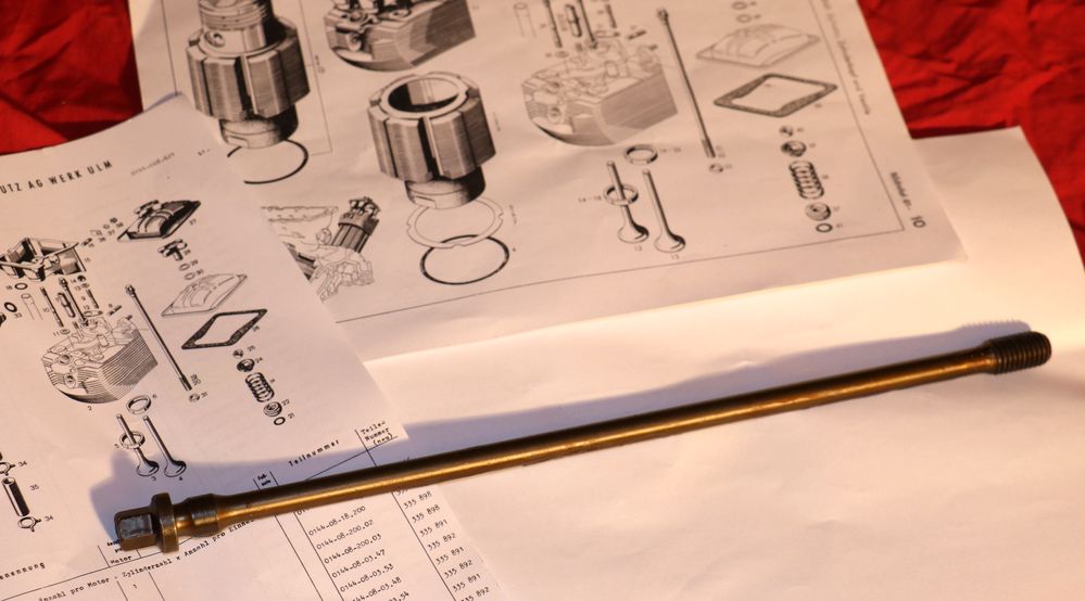 41815 Zylinderkopf Schraube Deutz Motor 714, 613