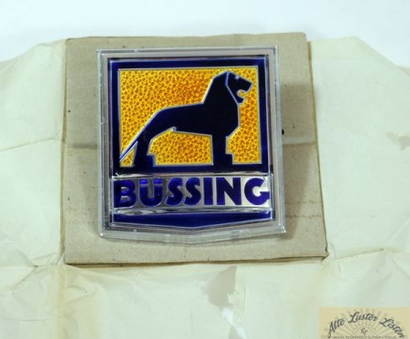 Emblem Büssing , Kunststoff , NEU OVP