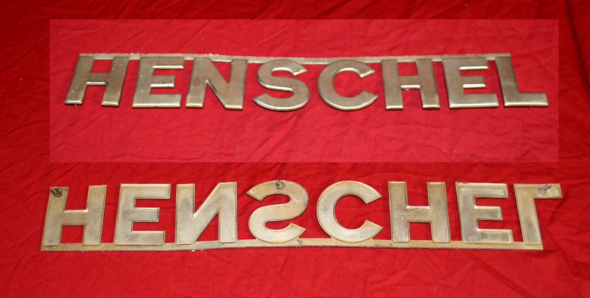 Schriftzug , Schild  HENSCHEL