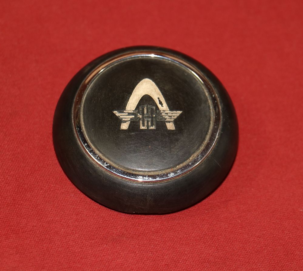 Hupenknopf  Hanomag