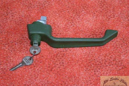 Türgriff mit 2 Schlüsseln , für Magirus D - Kabine , oliv , NEU