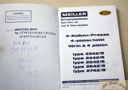 MEILLER   Dreiseiten - Kipper    auf  Mercedes