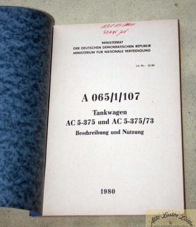 24317_betriebsanleitung_feuerwehr_militaer_militaer_ausland_usw__btK6TPyuROmsKd NVA   Tankwagen  AC 5-375 , Treibstoff auf Ural 375