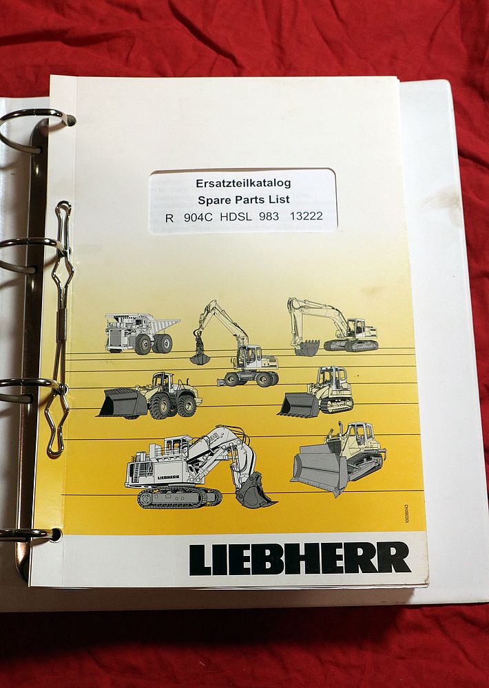 Liebherr R 904 C HDSL Bagger Ersatzteilliste
