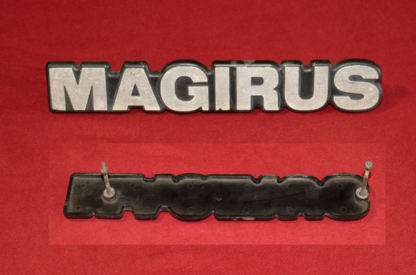 Schriftzug Magirus , Kunststoff
